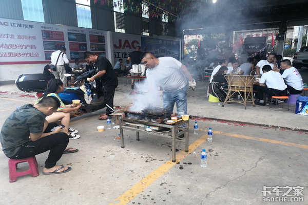 ��ˬ60�콭���Ῠ���������Ϫ��վ