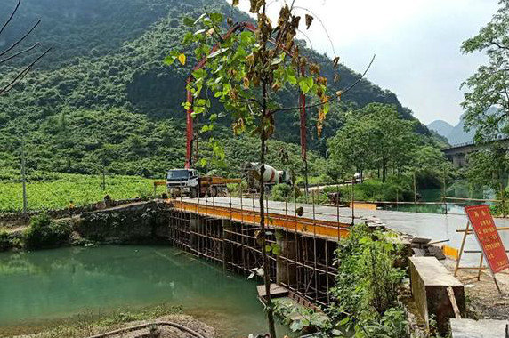 �⳥200000Ԫ����������ؽ�����ѹ��