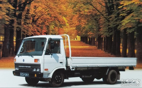 90年代诞生车型 EQ1061轻卡来了解一下