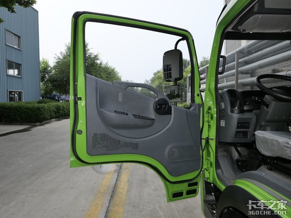 ����130������ǿ������&nbsp;ͼ����1800&nbsp;&nbsp;