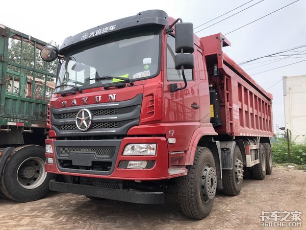 建筑垃圾運(yùn)輸專用 實(shí)拍大運(yùn)F7渣土車