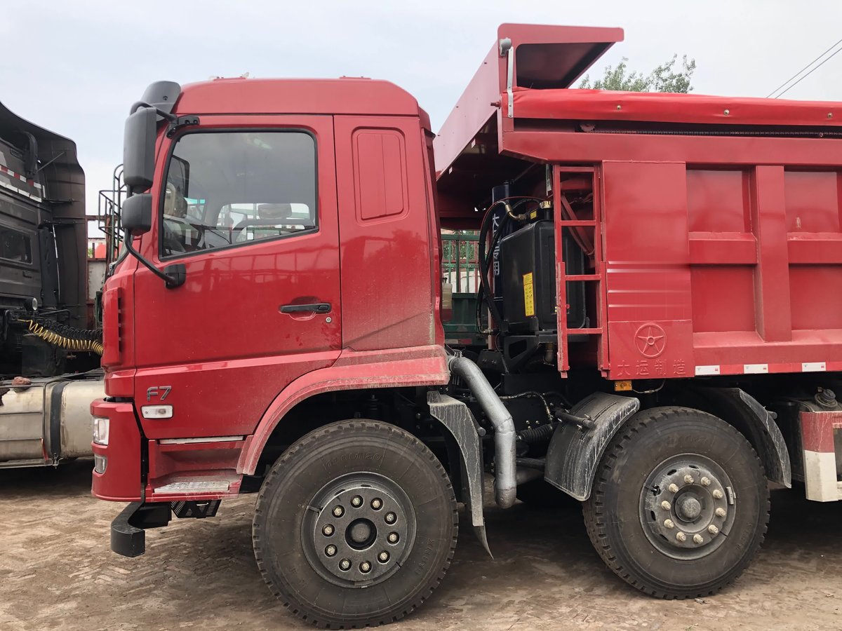 建筑垃圾运输专用实拍大运f7渣土车图片列表