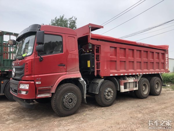 建筑垃圾運(yùn)輸專用 實(shí)拍大運(yùn)F7渣土車