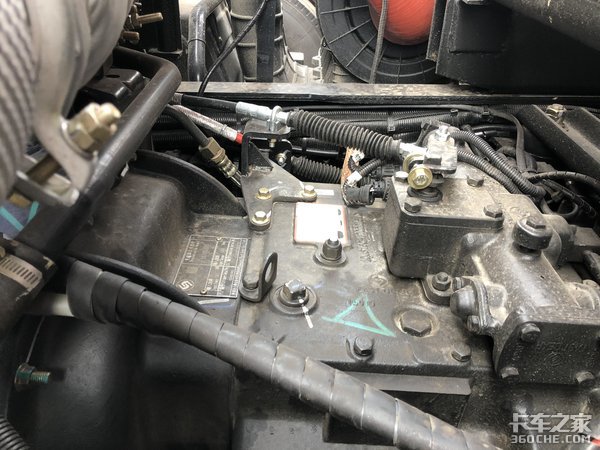 建筑垃圾運(yùn)輸專用 實(shí)拍大運(yùn)F7渣土車