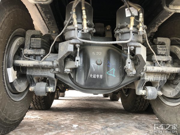 建筑垃圾運(yùn)輸專用 實(shí)拍大運(yùn)F7渣土車