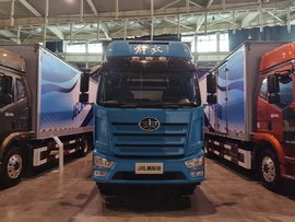 高顶双卧+J7内饰 升级后解放J6L精英版你看好它吗