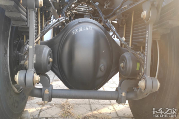 港口领航,智慧新生 永强车邺东莞港港口牵引车交车仪式圆满成功!