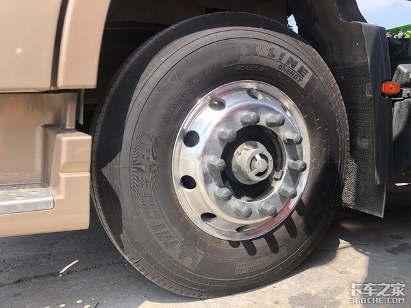 45万预算买牵引车跑冷链，2020款东风天龙KX是个不错的选择