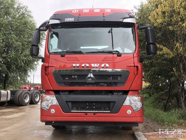 四点悬浮驾驶室,宽体双卧铺,重汽TX5:载货车也可以很舒服