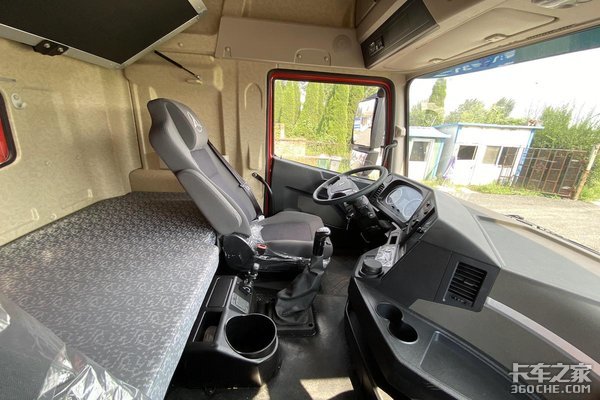 车市速看:福康430配黄金传动组 三一8×4载货车银松板来了!