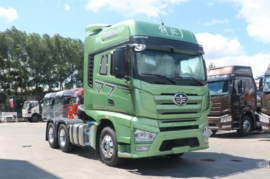 继彩虹色之后再出新颜色 金色的解放J7你喜欢吗？