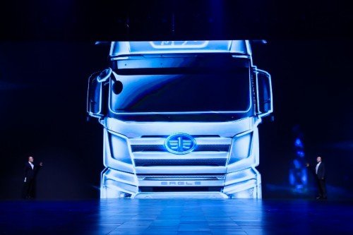 一汽解放与挚途科技联合发布超级卡车