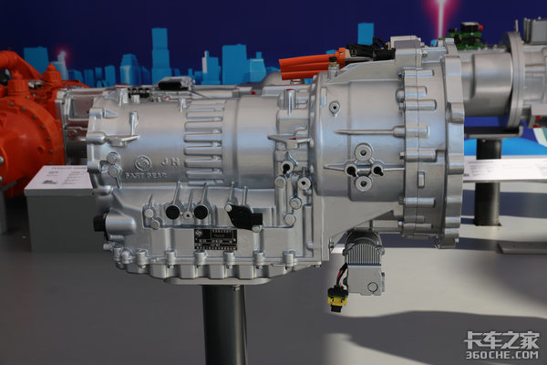 五款智能化产品发布 法士特“智行”AMT再巩固行业第一地位