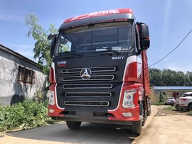 康明斯发动机,800L油箱,还有双卧铺,三一8X4载货车来了