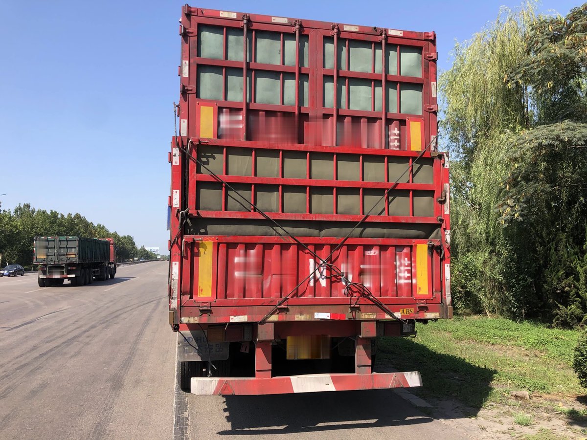 为省高速费煤炭运输玩起了子母车图片列表