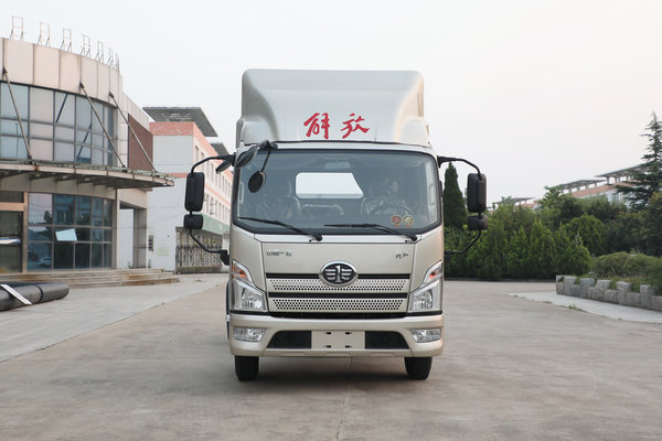 面向高效物流市场解放全新领途轻卡用上福康机