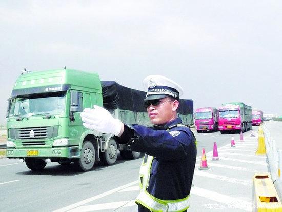 �ӱ����ػ���'ǿ��ж��'��Ϊ'����ʻ��'