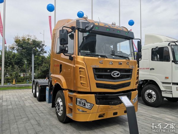 原汁原味的自主技术 华菱星马携拳头产品亮相梁山车展