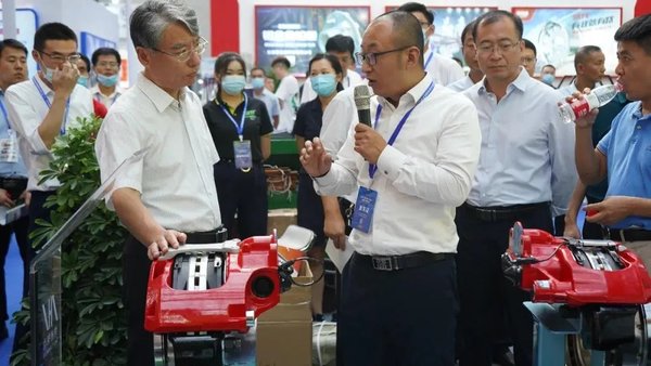 ���������ٵǡ��ҳ�G20����ϯ��Ա����