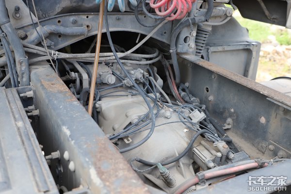 10年前的沃尔沃FM 它能胜任港口运输吗