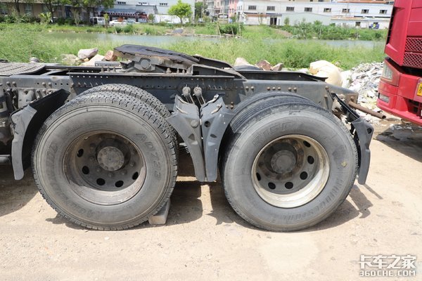 10年前的沃尔沃FM 它能胜任港口运输吗