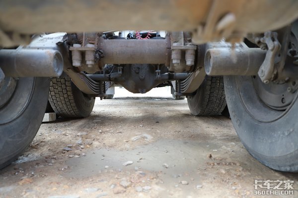 10年前的沃尔沃FM 它能胜任港口运输吗