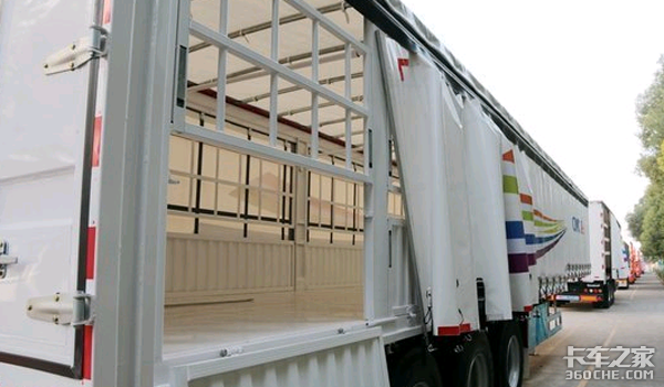 国外普及的侧帘式半挂车 在国内却罕见
