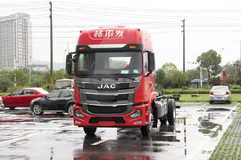 不仅有双卧铺！ 这款6.8米格尔发A5X内饰也很赞 17.8万就能拿下