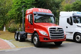 这位跑了超百万公里的乘龙车主 选择乘龙的原因就是品质可靠