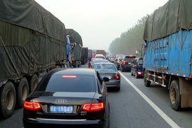 十一假期避免高峰路段 这份出行指南请收好