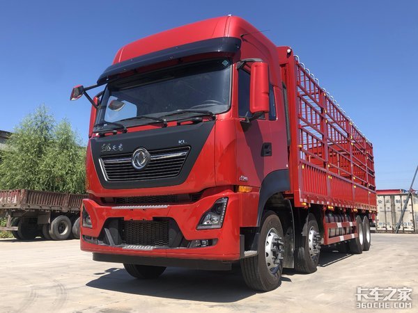 465马力+1000L油箱,东风天龙8x4载货车跑长途妥妥的