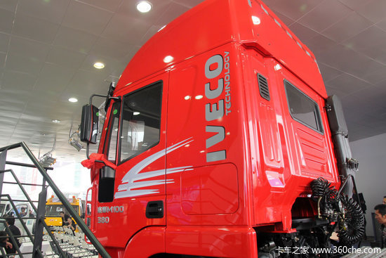 ���ҽ�ʨ�²�Ʒ&nbsp;M100ǣ�����㱱����չ