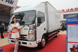 ������ͬ������&nbsp;˧���խ��泵չ����