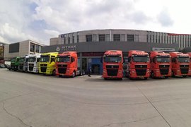 无锡曼恩 15台汕德卡自卸车交车仪式