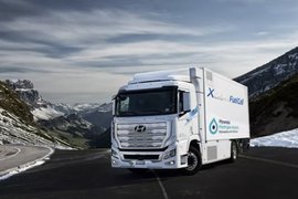 氢能源异军突起 现代Xcient燃料电池卡车在欧洲上路 续航可达400公里