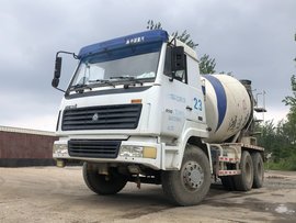 11年跑了65万公里,只换过大灯和雨刷,斯太尔王搅拌车真抗造