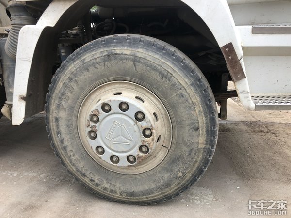 11年跑65万公里 斯太尔王搅拌车真抗造