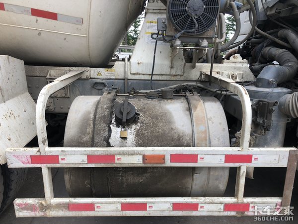 11年跑65万公里 斯太尔王搅拌车真抗造