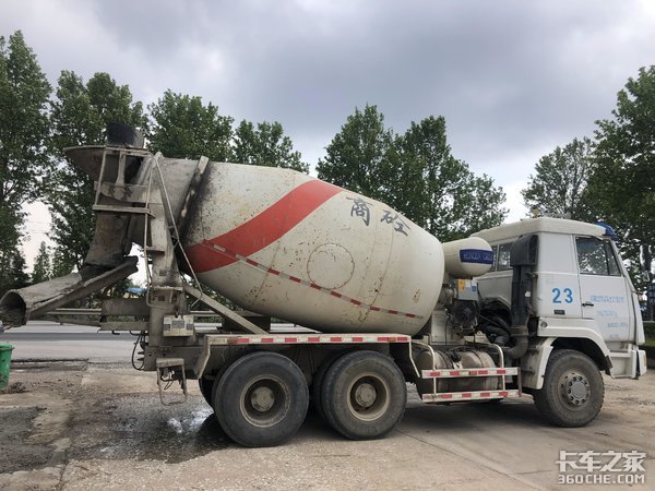 11年跑65万公里 斯太尔王搅拌车真抗造