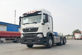 最低自重仅7.9吨 中长途运输利器 中国重汽HOWO TX7实拍