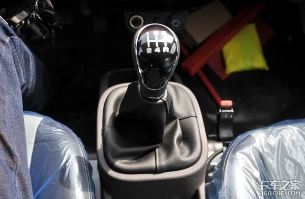 自重2.2吨能拉1.4吨货,城际短途运输,福田时代小卡更划算