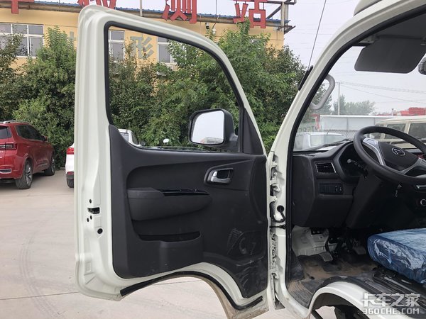 自重2.2吨能拉1.4吨货,城际短途运输,福田时代小卡更划算