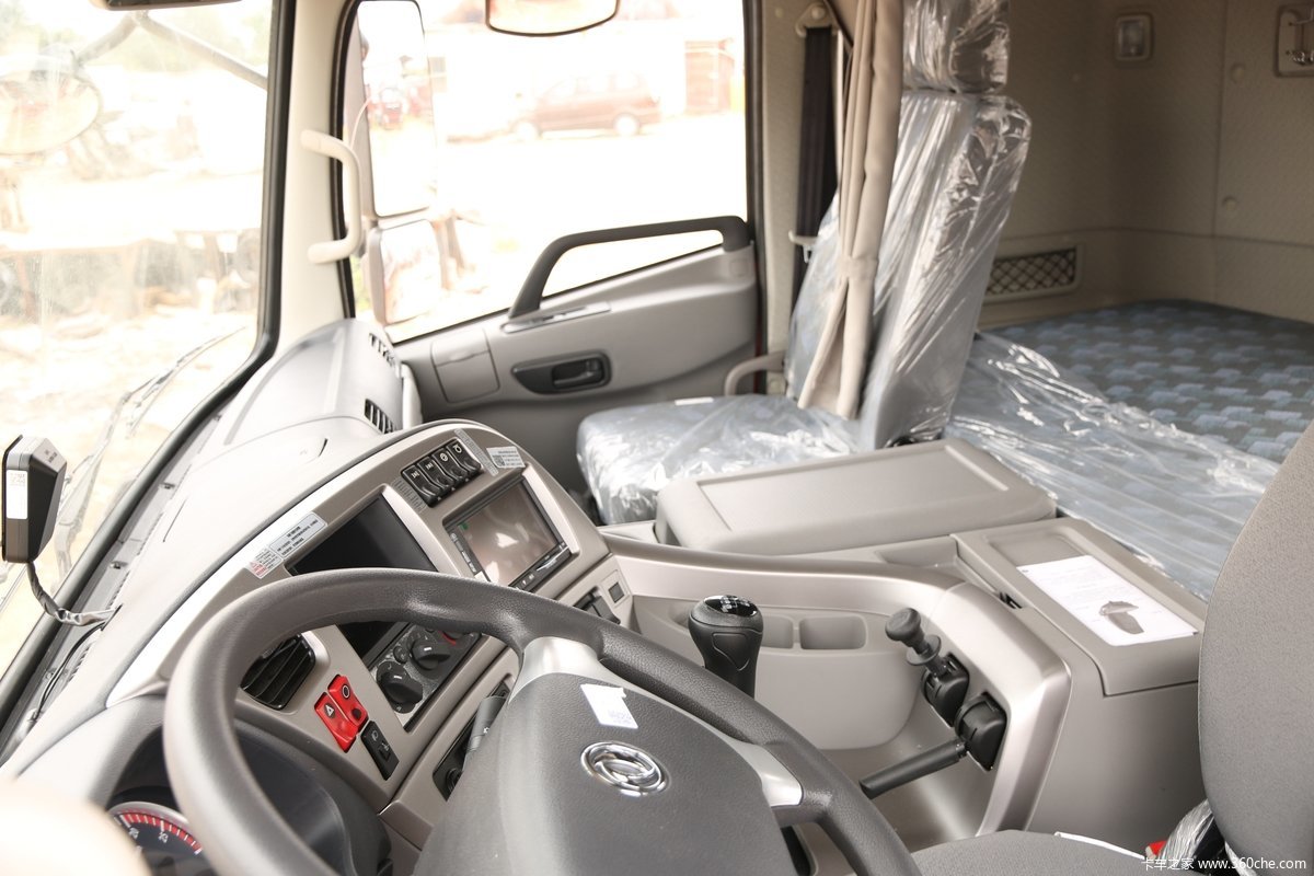 车市速看玉柴国六13l机的东风新疆d7v图片列表