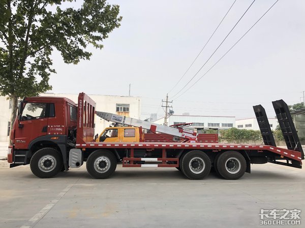 解放悍V底盤改裝 實拍挖掘機專用運輸車