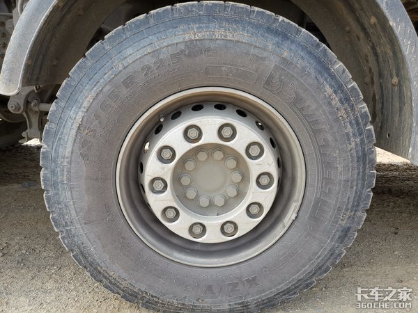 奔馳阿洛斯底盤 這款混凝土泵送車真香
