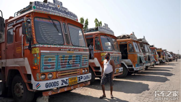 货物堆积如山却没有车拉，疫情下印度卡车行业的困境还在继续