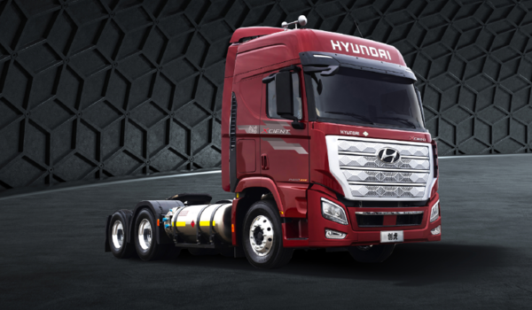 新标准新标杆新一代创虎国六重卡上市