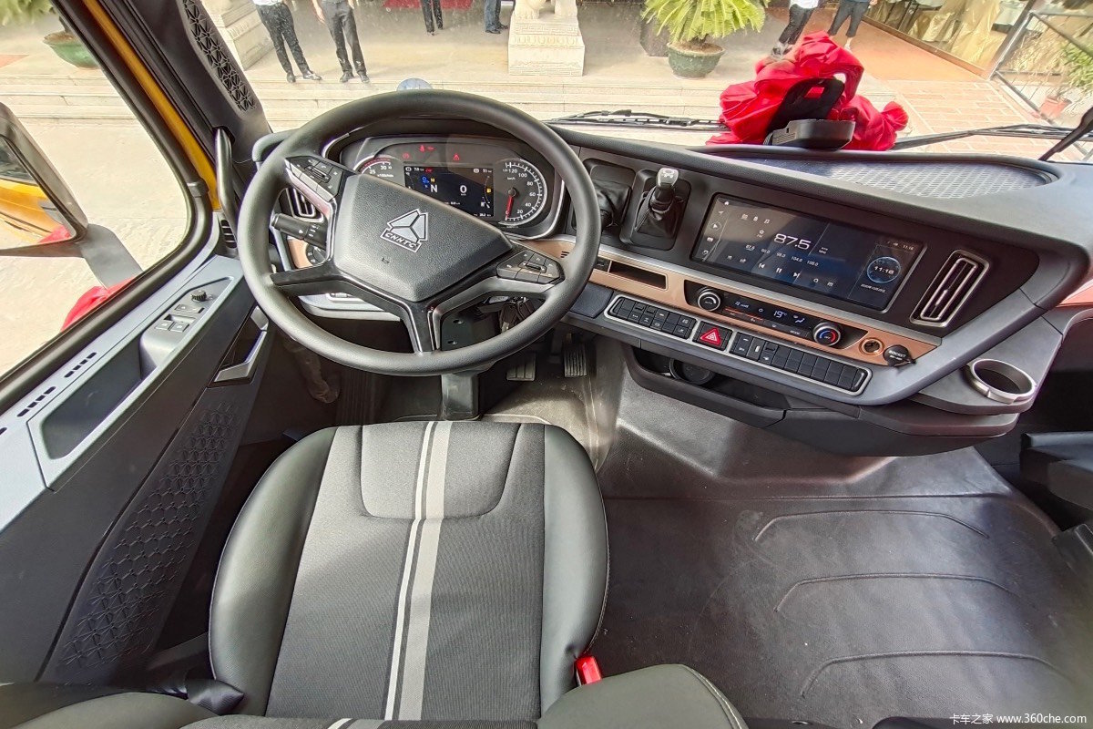 中国重汽豪沃th7百城联动广州站发布会图片列表