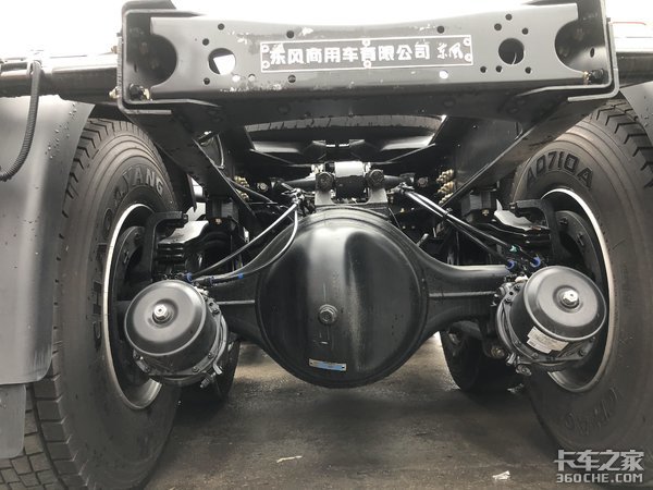 车身高度仅2.85米 实拍东风天龙VL重卡