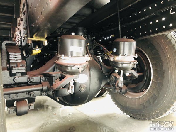 跑冷链 看看福田欧曼EST能不能满足你